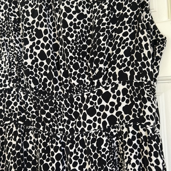 Cynthia Rowley 100% Silk Black and White Spotted Work All Occasion Dress sz.8 - Picture 3 of 8